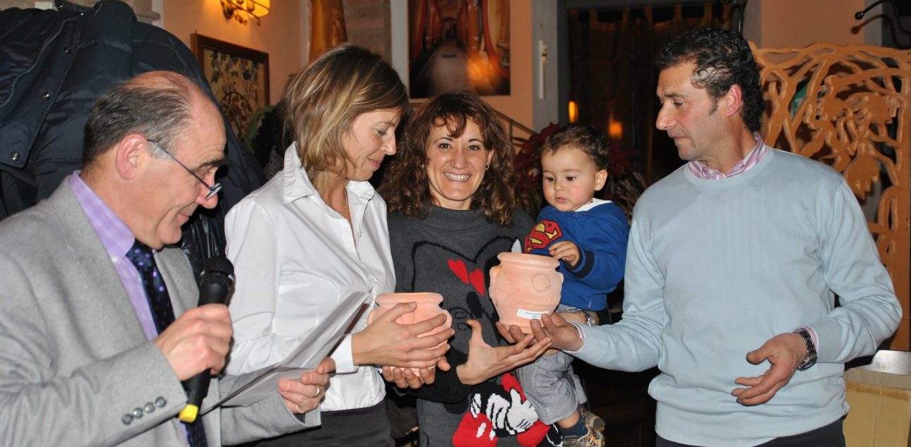 CENA SOCIALE IN CASA SINALUNGA 3 CENA SOCIALE IN CASA SINALUNGA