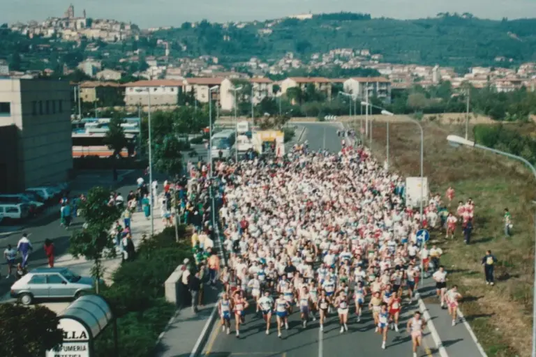 La Passeggiata alla Fiera negli anni '90 6 1994 9 ott paf partenza 768x512 1