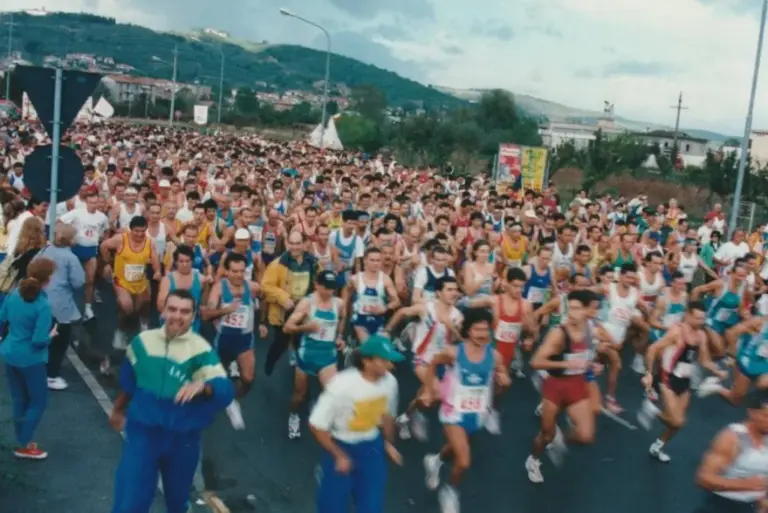 La Passeggiata alla Fiera negli anni '90 9 1997 12 Ottobre PAF Partenza 768x513 1
